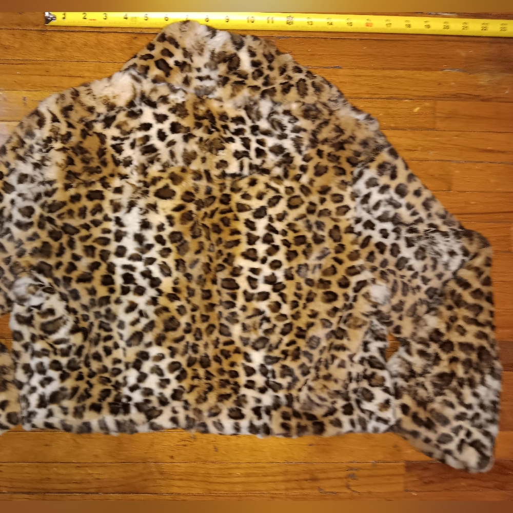 bebe Leopard Print Fur Cropped Jacket - Tan, Black - Picture 5 of 6